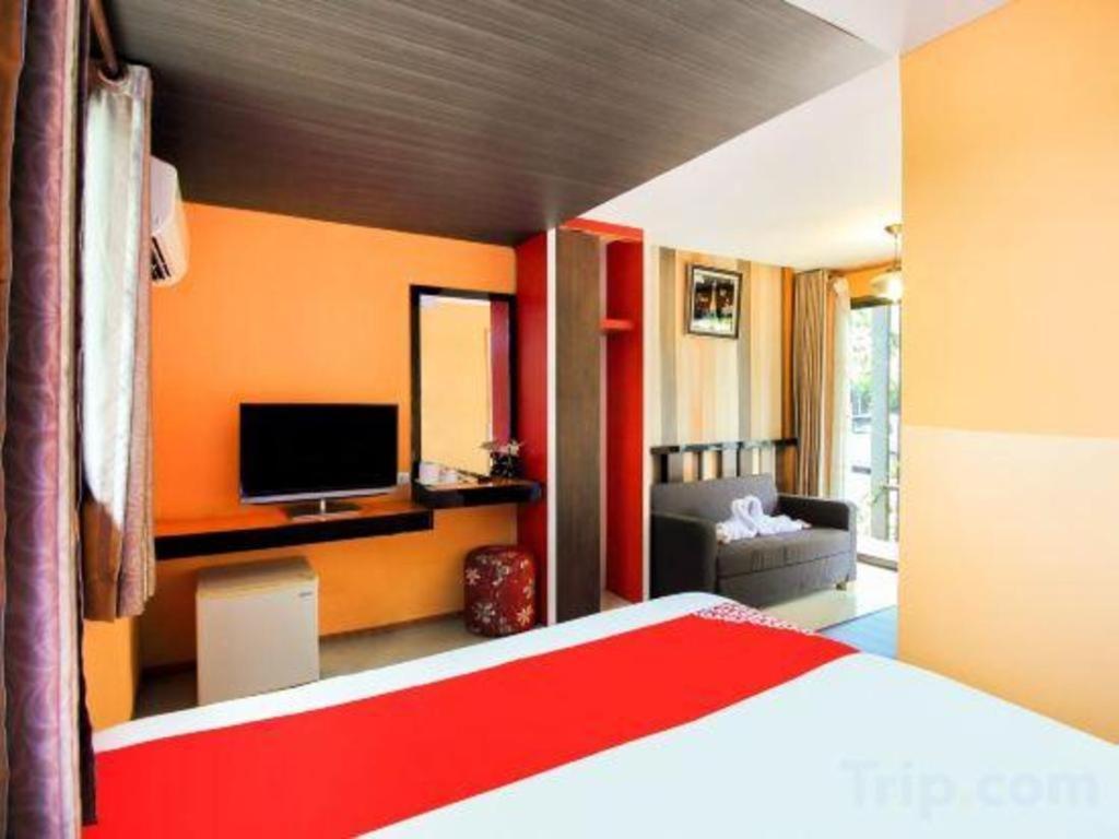 Oyo 271 The Resort Romklao Bangkok Luaran gambar